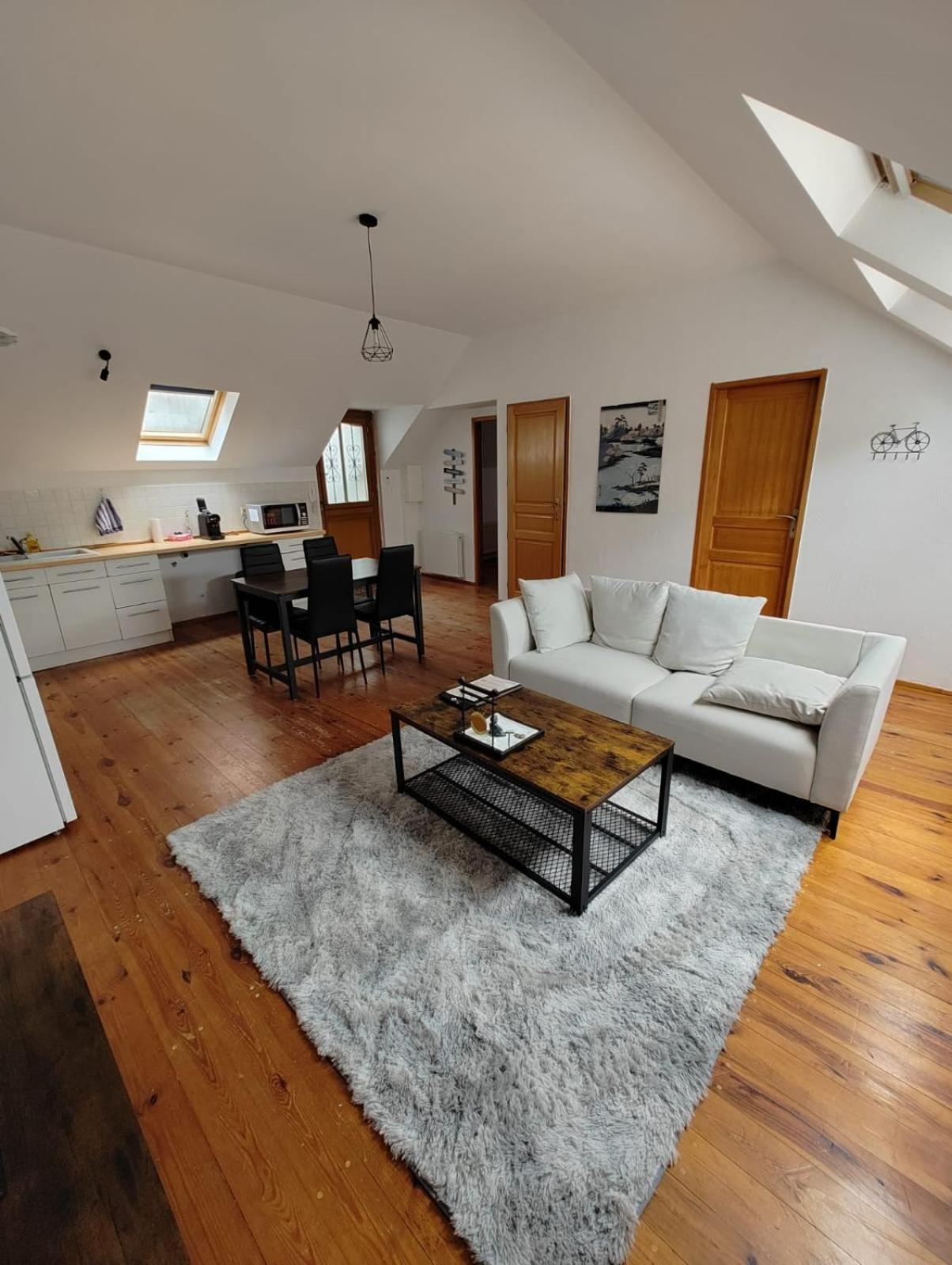 Cosy Appartement 2 Chambres Pont-de-lʼArche Εξωτερικό φωτογραφία